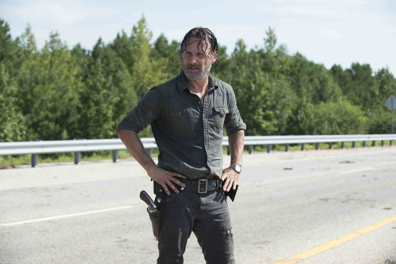 Illustration for article titled When The Walking Dead Returns, Rick and His Crew Will Prepare for War